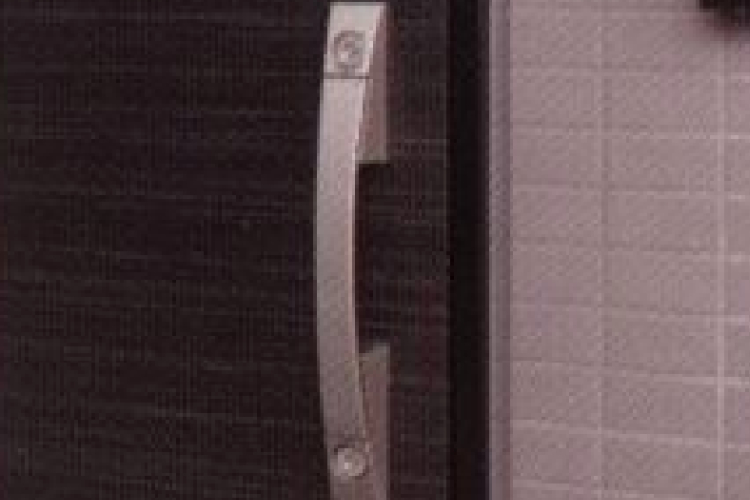 スカイティアラのプッシュプルドアハンドル